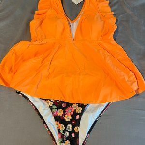 Takini Set - NWT Women's XLarge